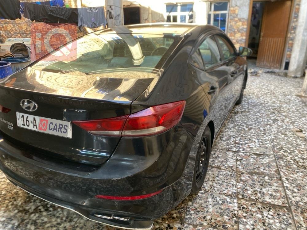 هیوندای ئەلەنترا